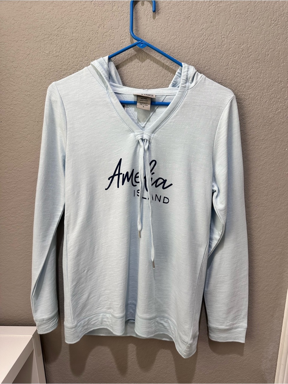 NEW Artisans Amelia Island Blue Sky Tie Front V-Neck Hoodie Small